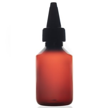 100 ml PET gintarinis butelis su dozatoriumi baltame fone
